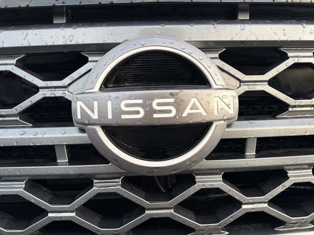 Used 2024 Nissan Frontier SV image 30