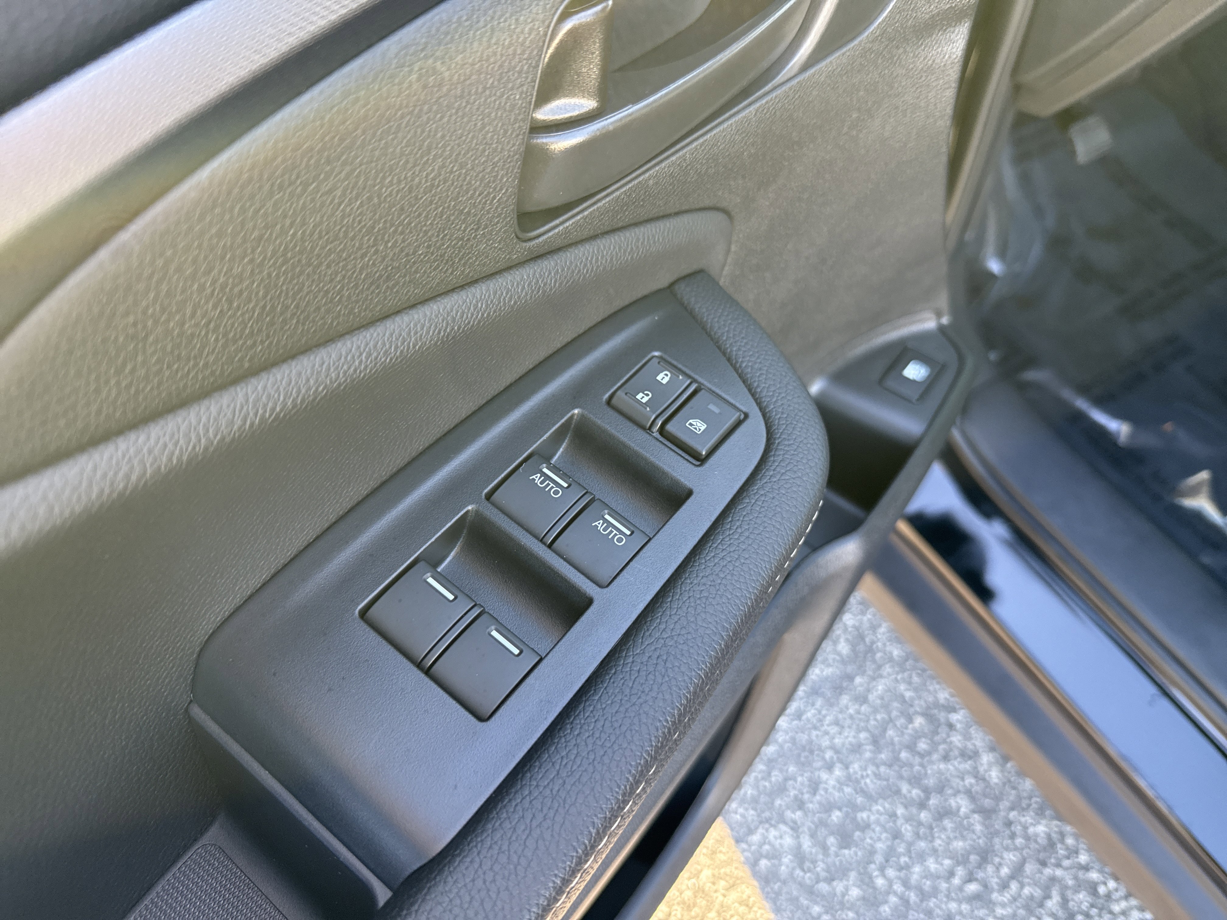 Certified 2025 Honda Ridgeline Sport image 15