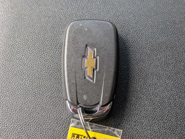 Used 2023 Chevrolet Equinox LS FWD image 32