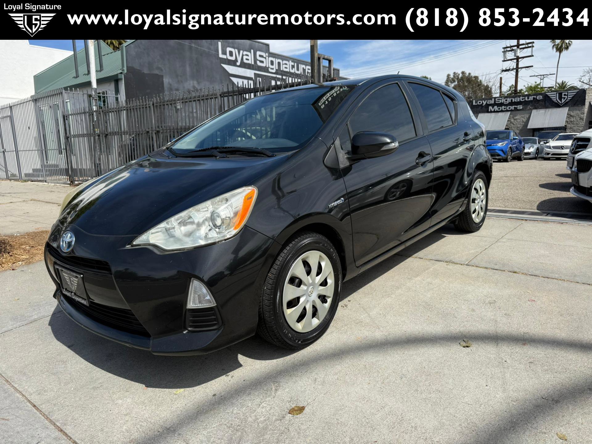 Used 2012 Toyota Prius C Two image 3