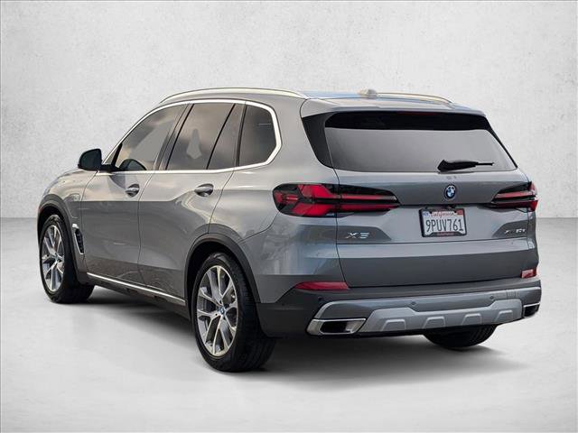 Certified 2025 BMW X5 xDrive50e w/ Premium Package image 8