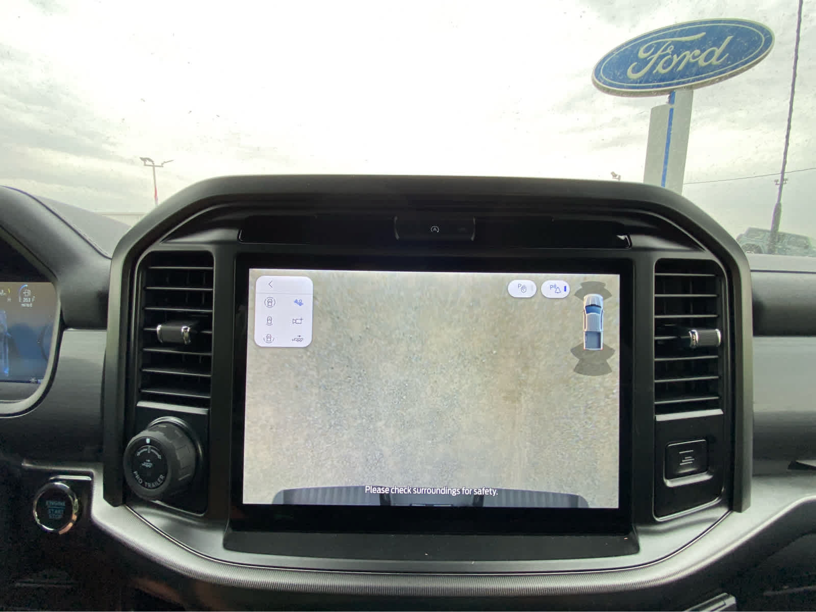 Used 2026 Ford F150 Lariat RWD image 38