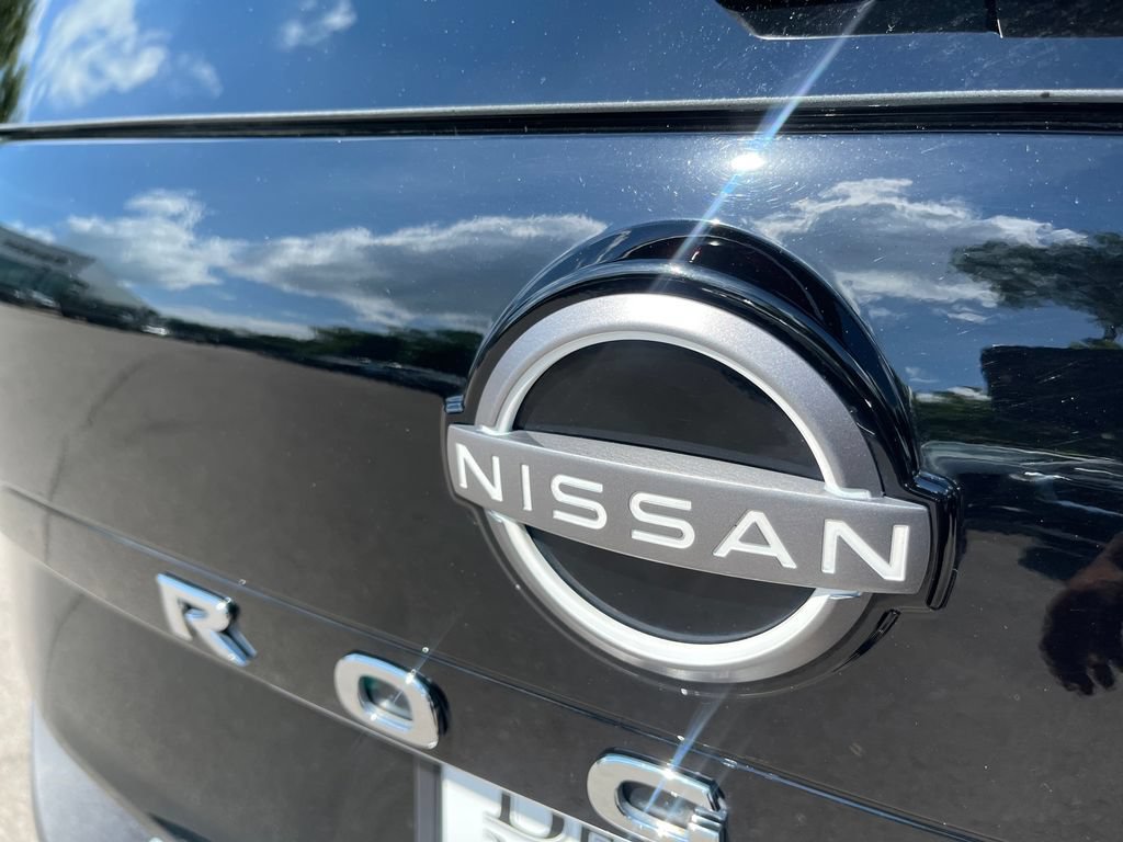 Used 2023 Nissan Rogue Platinum AWD/4WD image 40