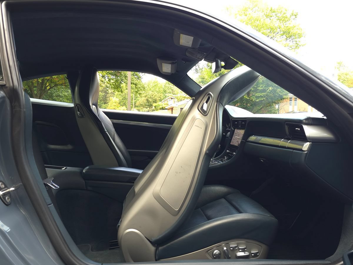 Used 2017 Porsche 911 Carrera RWD image 15