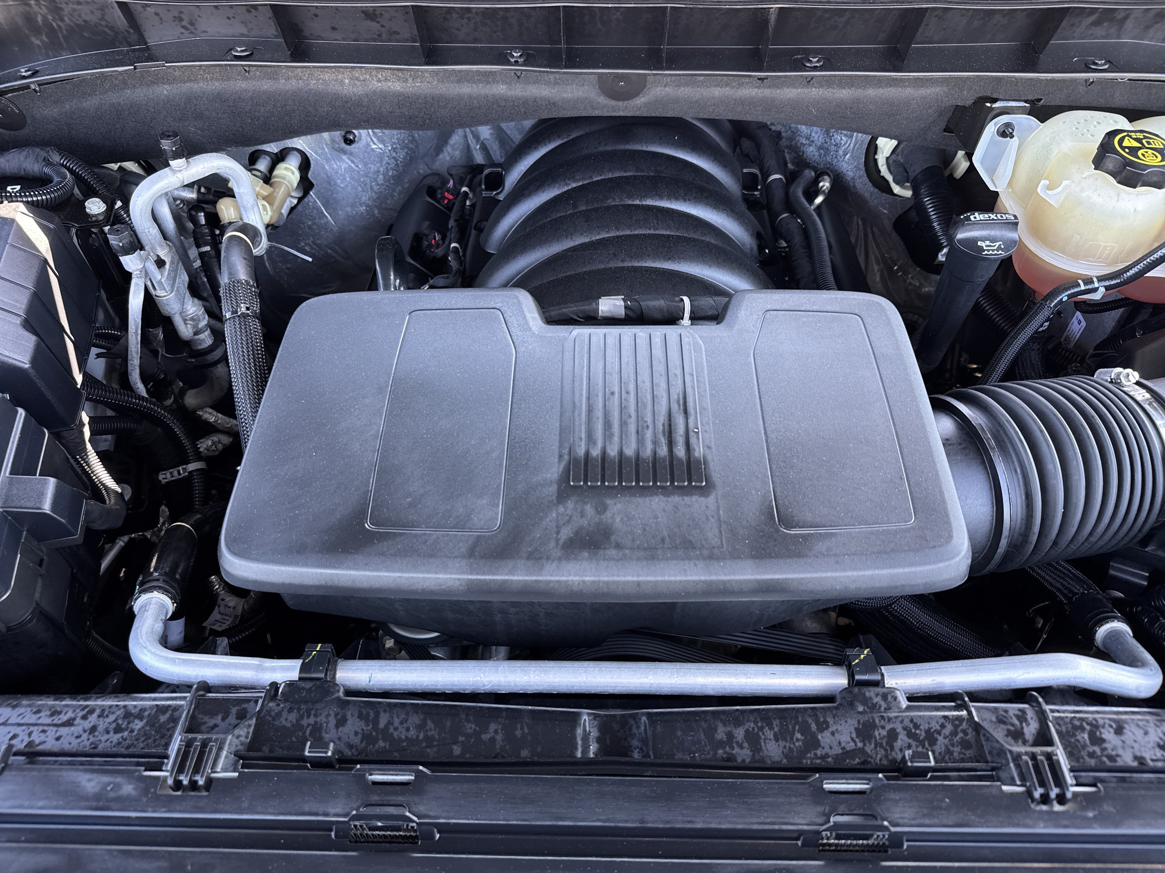 Used 2023 Chevrolet Tahoe Premier AWD/4WD image 34