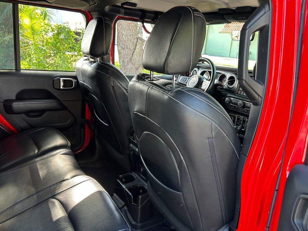 Used 2018 Jeep Wrangler Unlimited Sahara AWD/4WD image 42