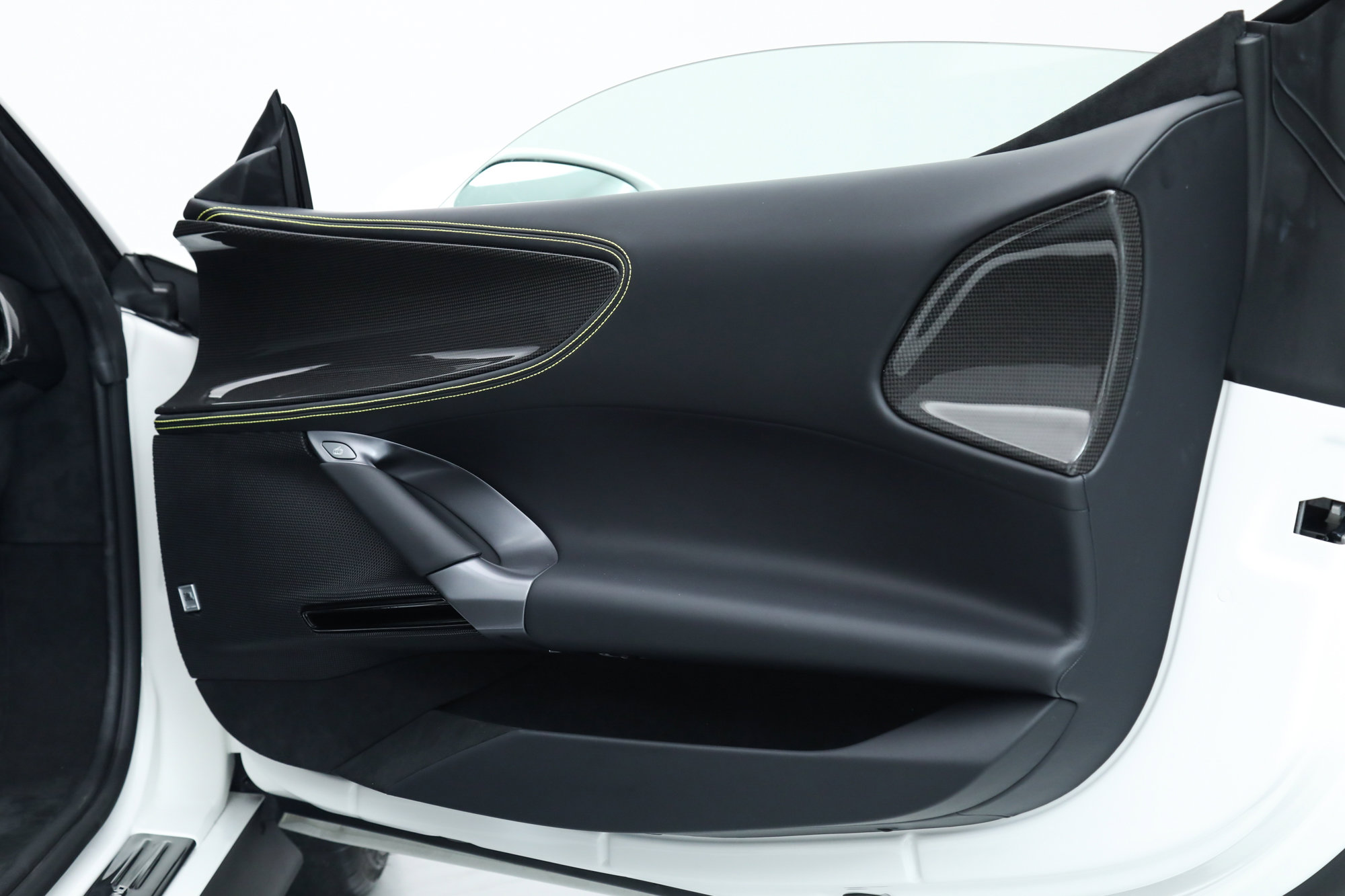 Certified 2024 Ferrari SF90 Spider image 37