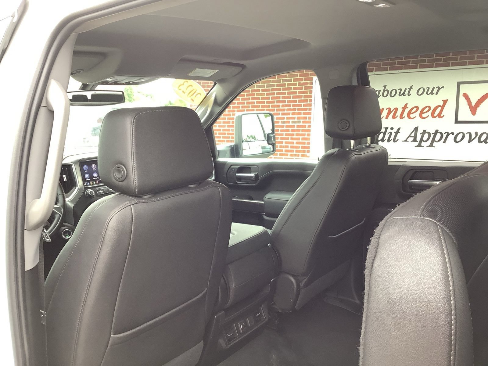 Used 2023 Chevrolet Silverado 2500 LTZ AWD/4WD image 13