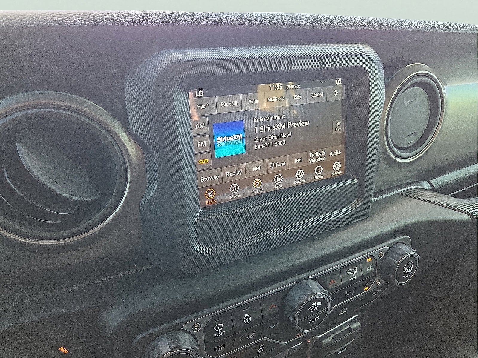 Used 2023 Jeep Gladiator Sport image 15