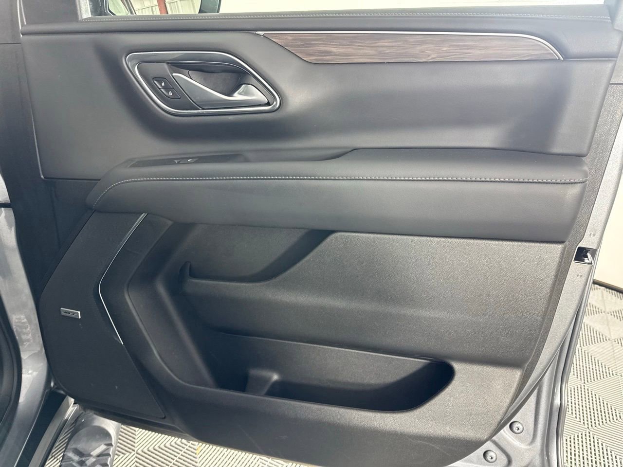 Used 2022 Chevrolet Tahoe Z71 image 32
