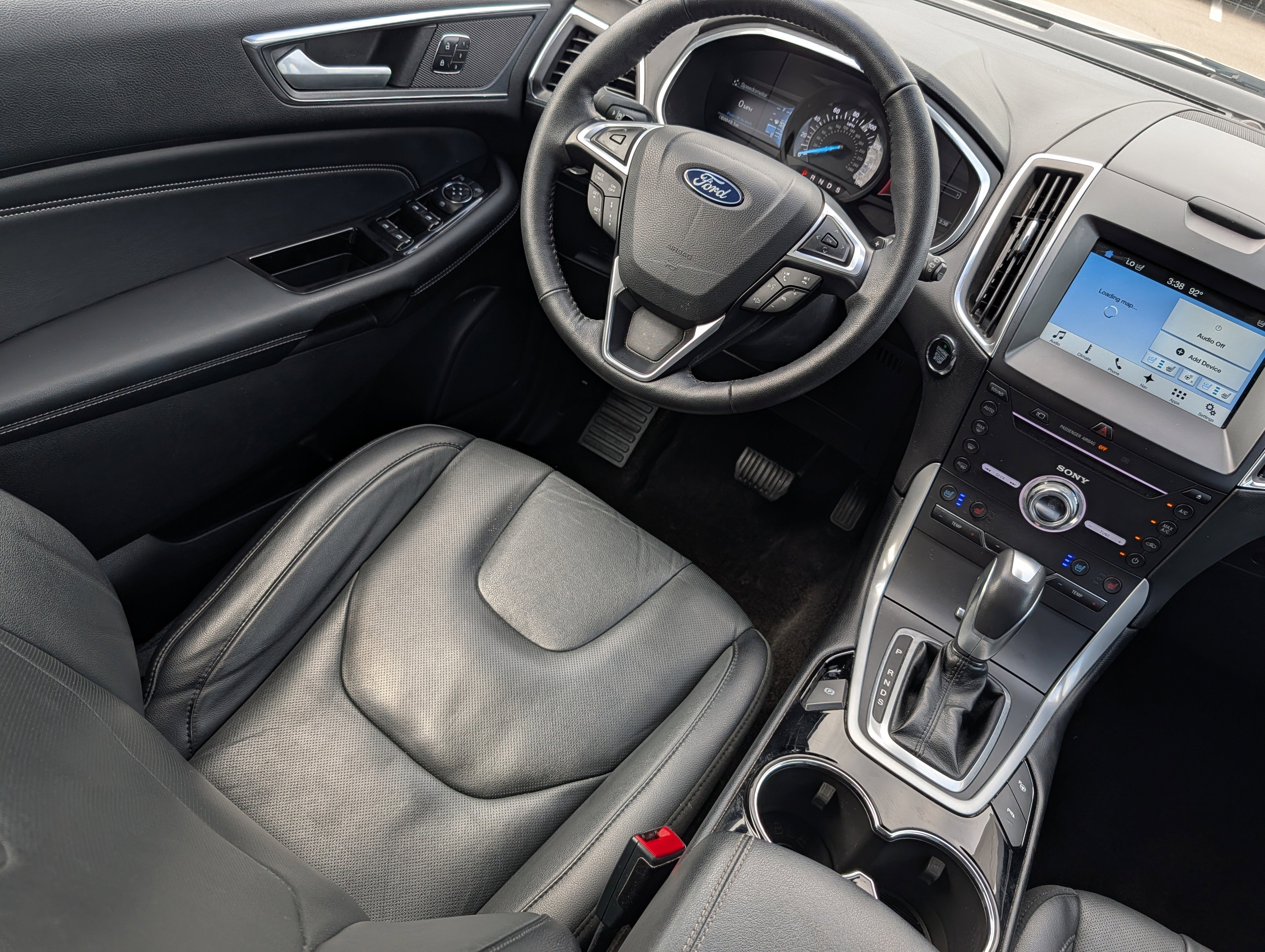 Used 2018 Ford Edge Titanium w/ Equipment Group 302A AWD/4WD image 9