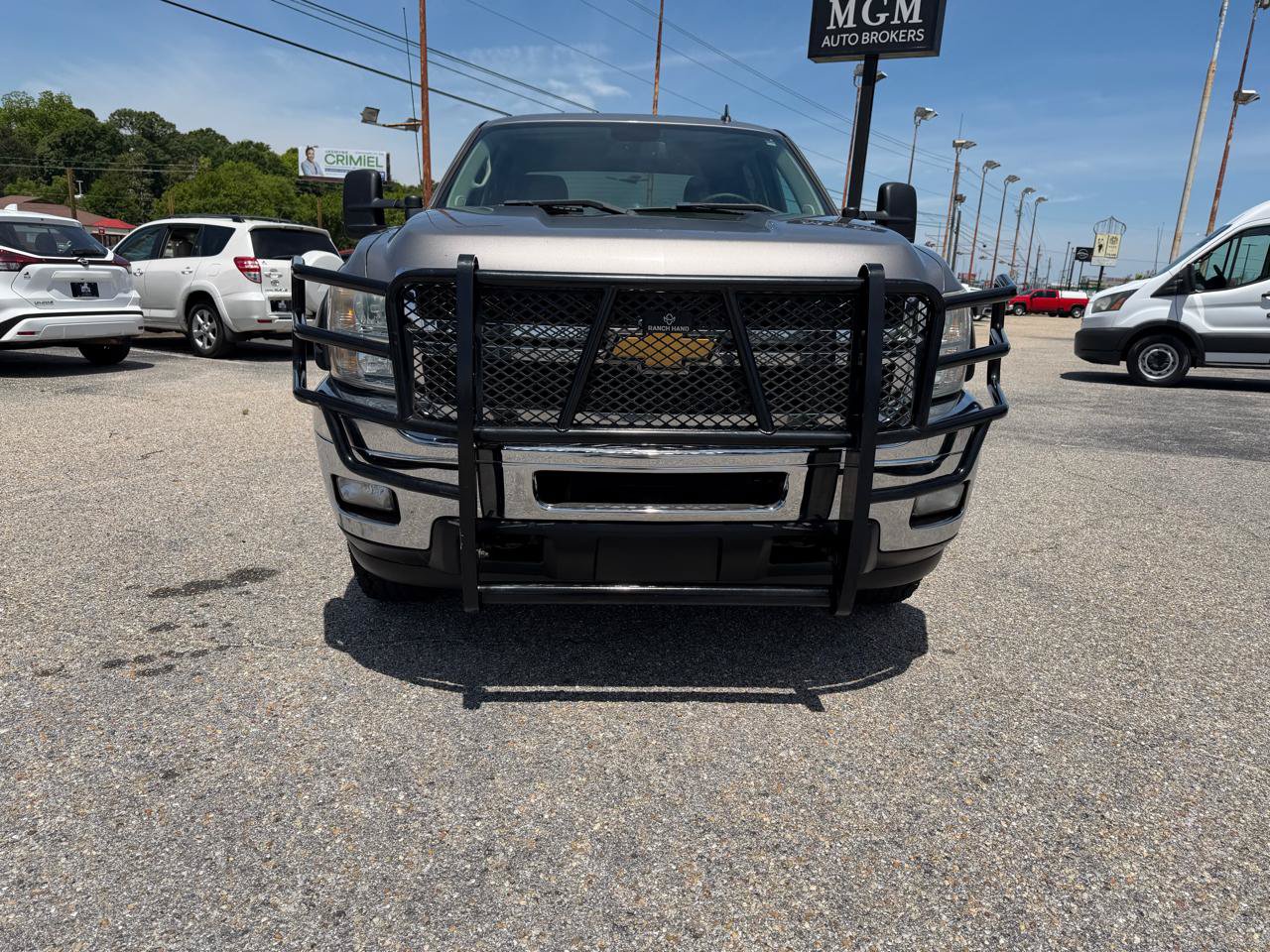 Used 2014 Chevrolet Silverado 2500 LT w/ Interior Plus Package AWD/4WD image 6