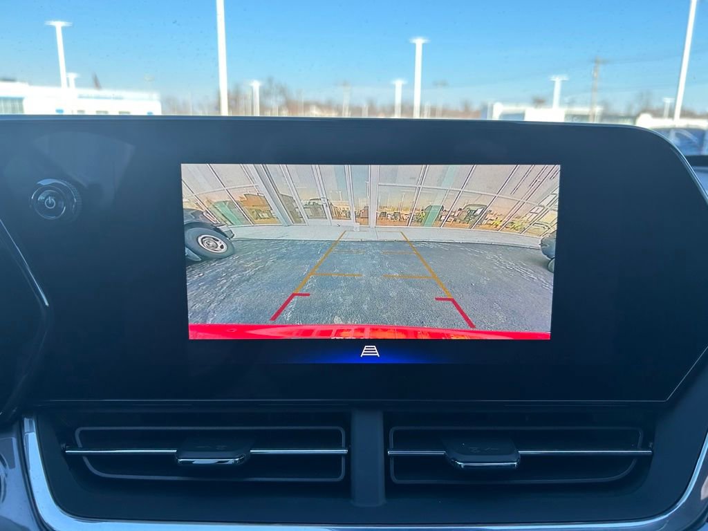 Used 2024 Chevrolet Trax ACTIV w/ Driver Confidence Package image 14