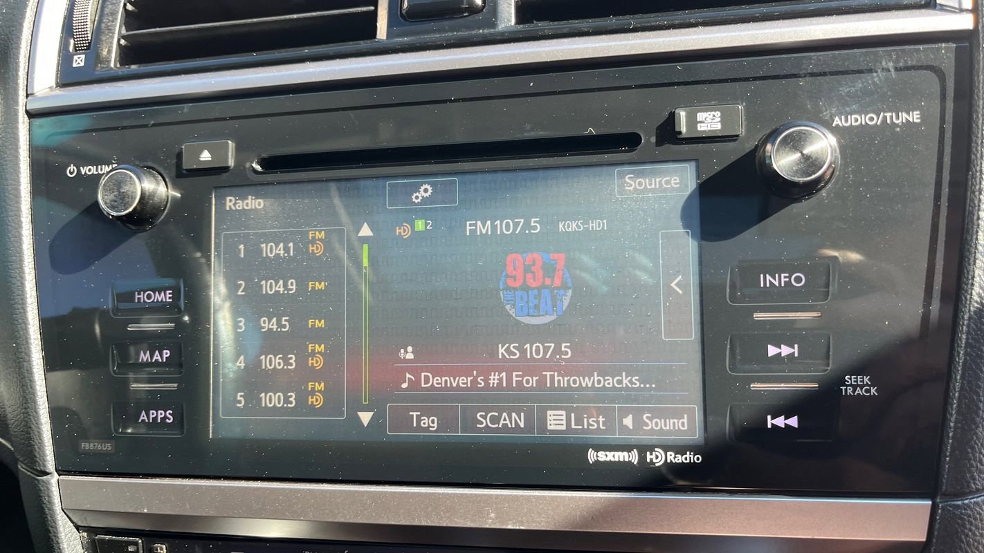 Used 2017 Subaru Outback 2.5i Touring image 12