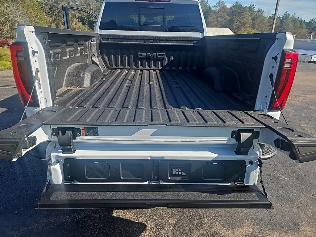New 2026 GMC Sierra 3500 Denali Ultimate image 21