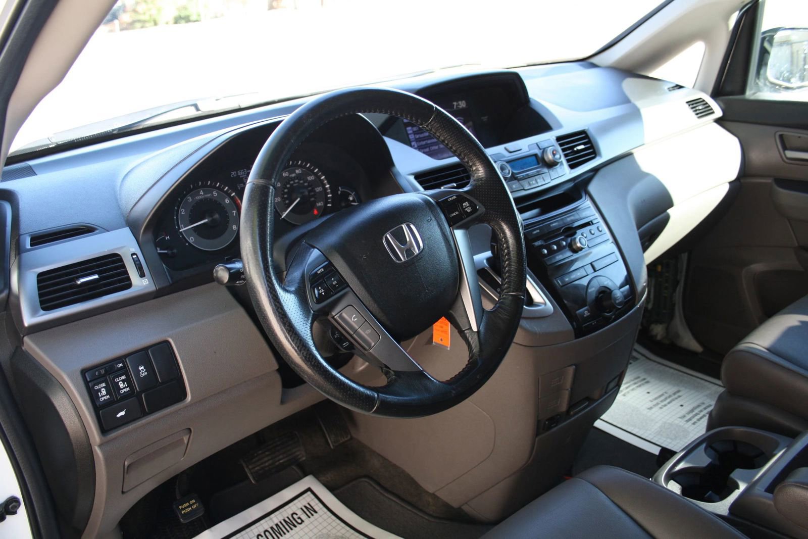 Used 2012 Honda Odyssey EX-L image 18