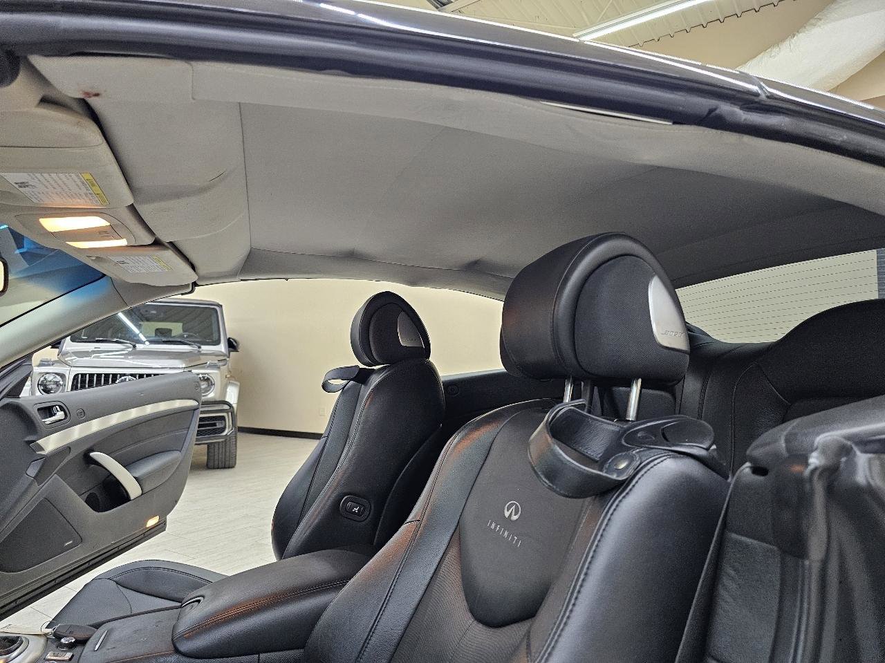 Used 2013 INFINITI G37 Convertible w/ Premium Pkg RWD image 33