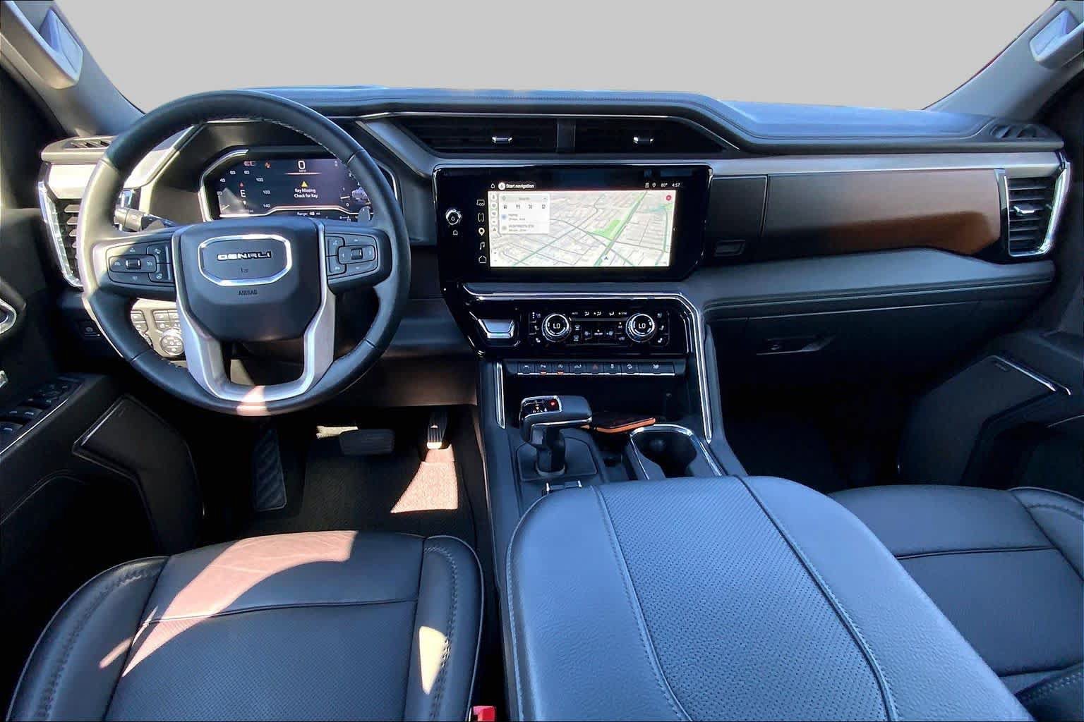 Used 2024 GMC Sierra 1500 Denali w/ Denali Reserve Package AWD/4WD image 14