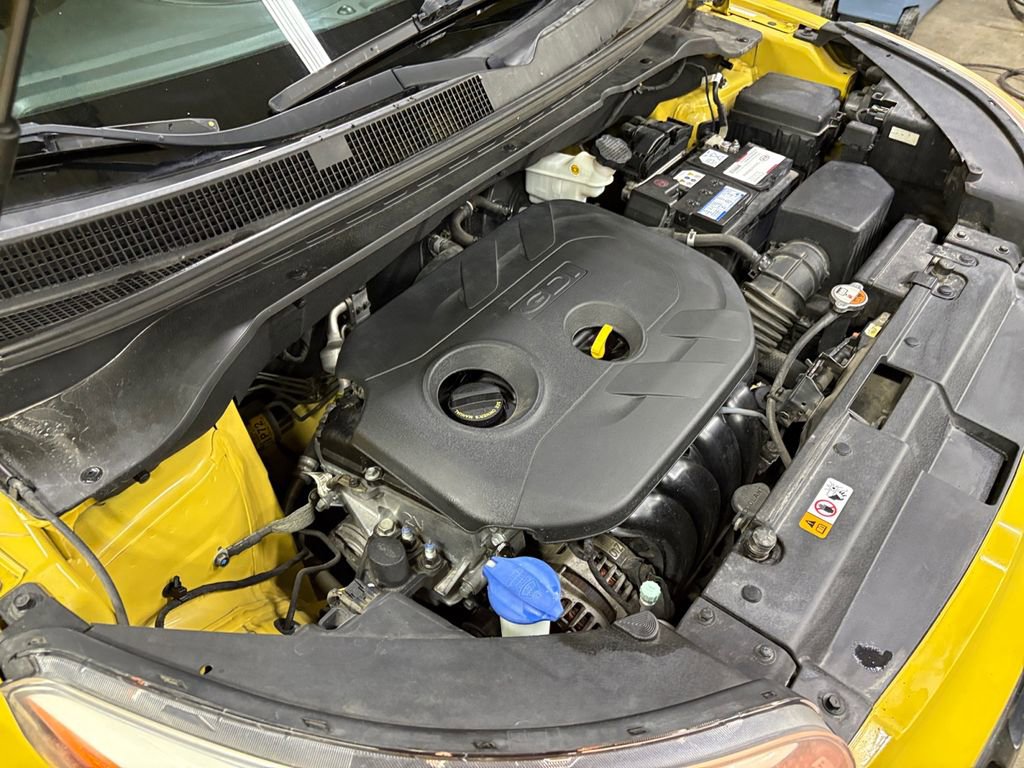 Used 2016 Kia Soul + image 24