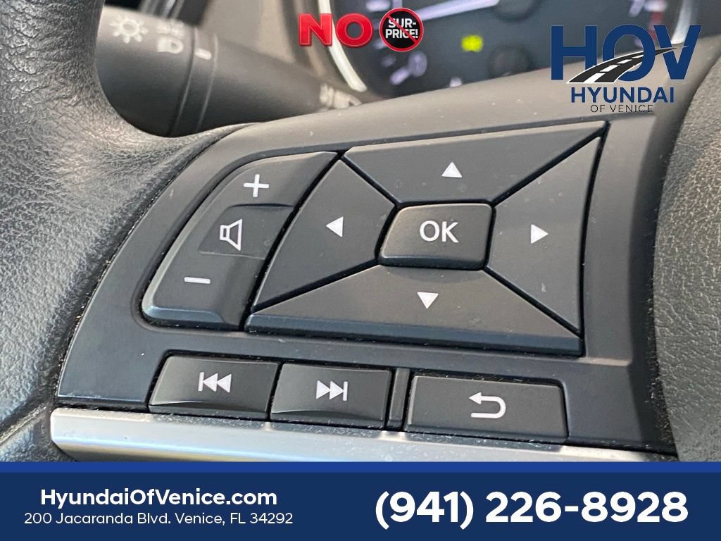 Used 2017 Nissan Rogue S FWD image 18