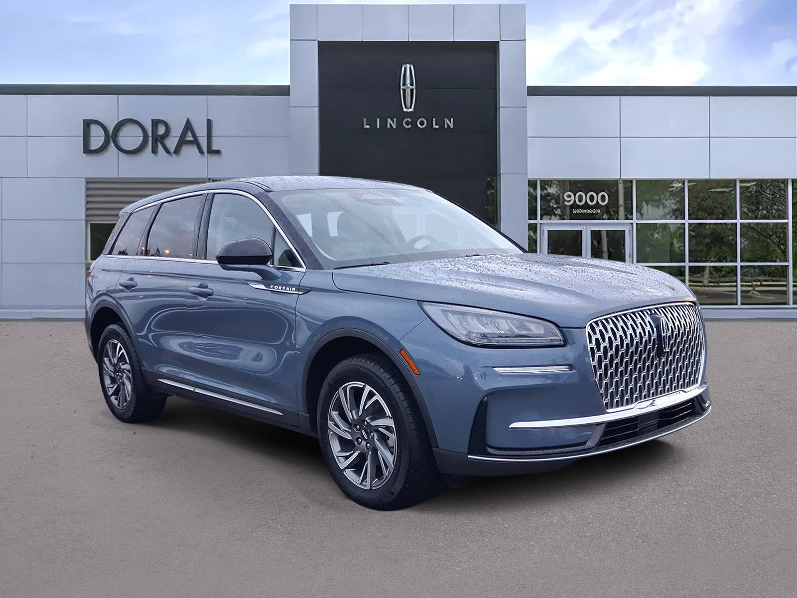 Certified 2025 Lincoln Corsair FWD image 1
