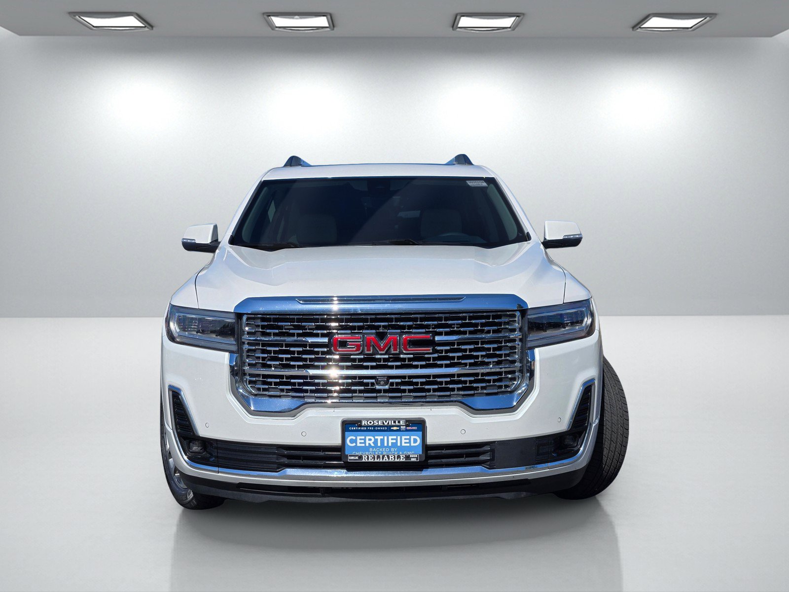 Certified 2023 GMC Acadia Denali w/ Denali Ultimate Package AWD/4WD image 2