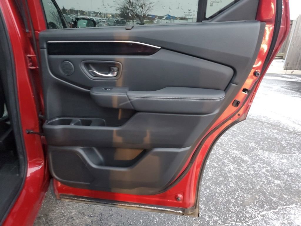 Used 2023 Honda Pilot Touring image 32