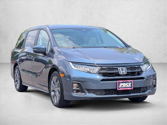 Used 2026 Honda Odyssey Touring image 3