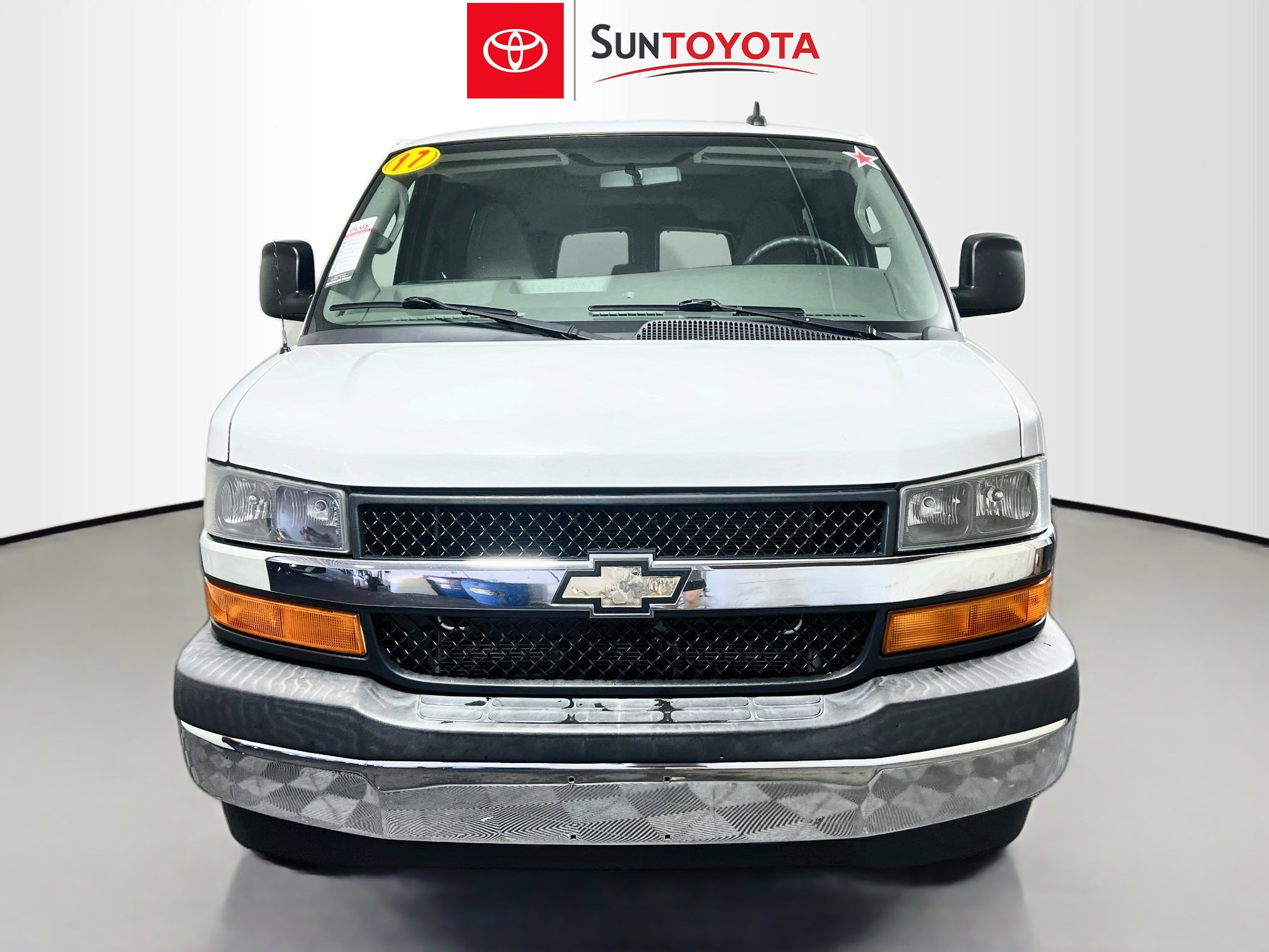 Used 2017 Chevrolet Express 3500 LT w/ LT Preferred Equipment Group RWD image 10