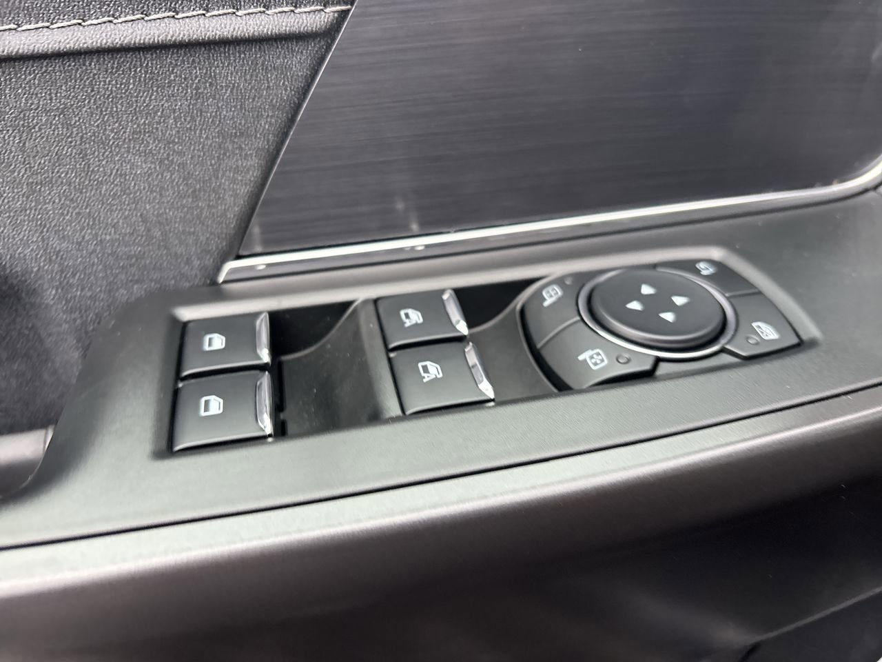 New 2025 Ford F150 Lariat w/ Equipment Group 502A High image 17