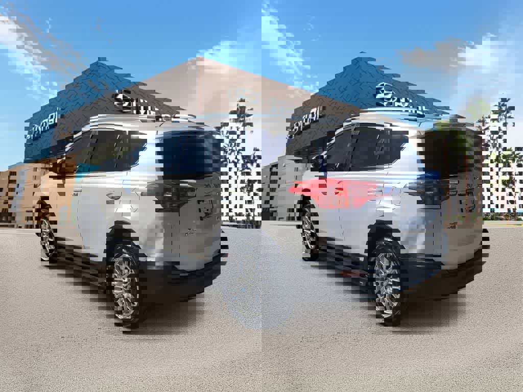 Used 2015 Toyota RAV4 Limited w/ Technology Package image 2