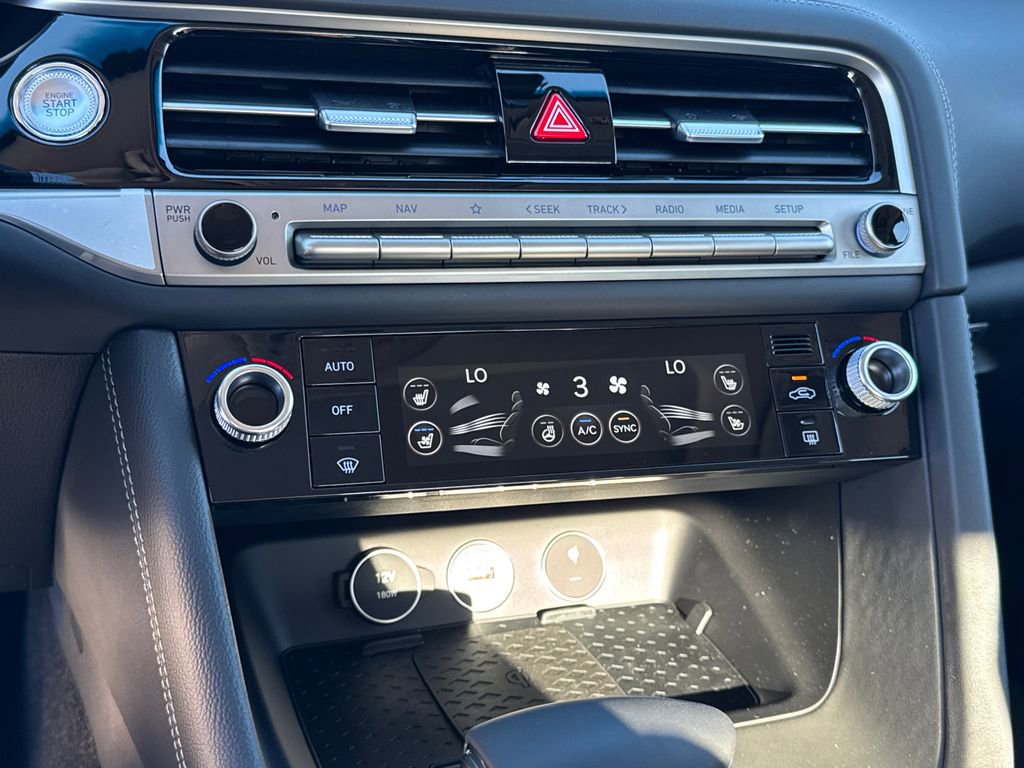 New 2026 Genesis G70 2.5T Prestige image 30