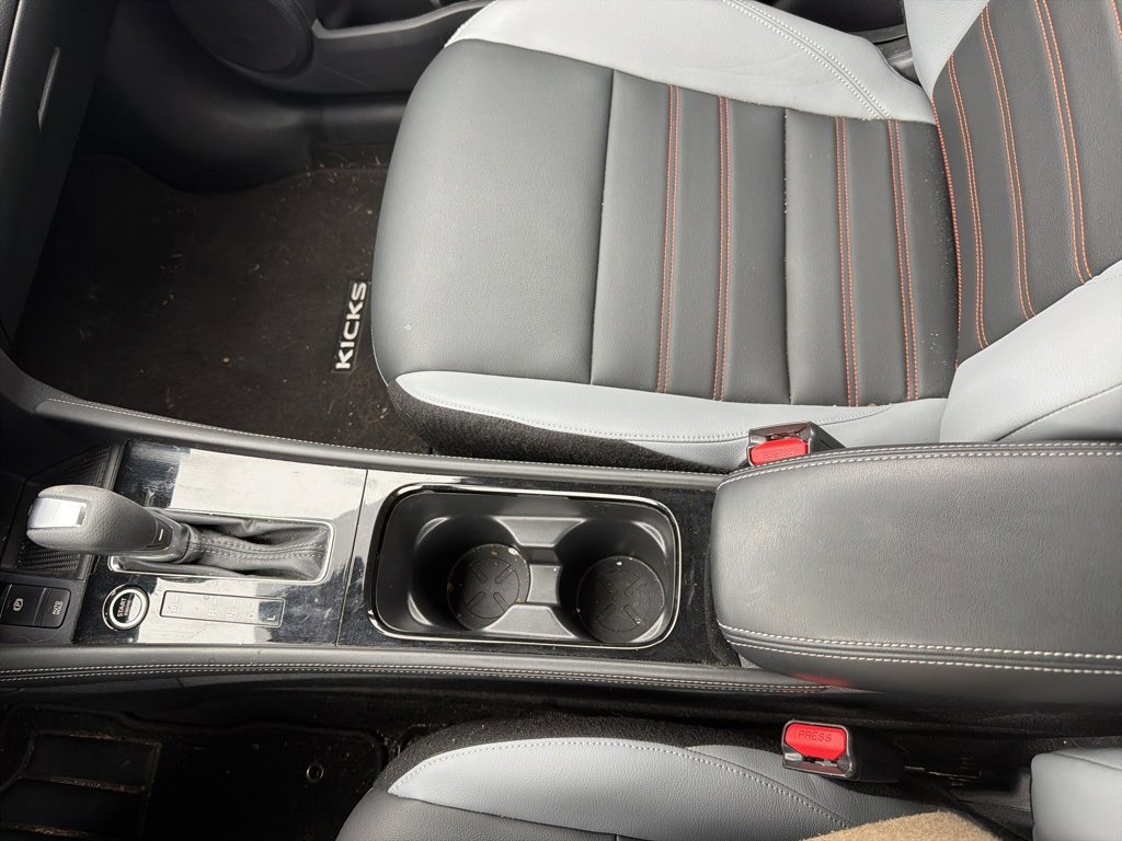 Used 2024 Nissan Kicks SR w/ SR Premium Package image 14