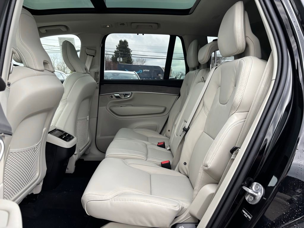 New 2026 Volvo XC90 B6 Ultra w/ Protection Package AWD/4WD image 16
