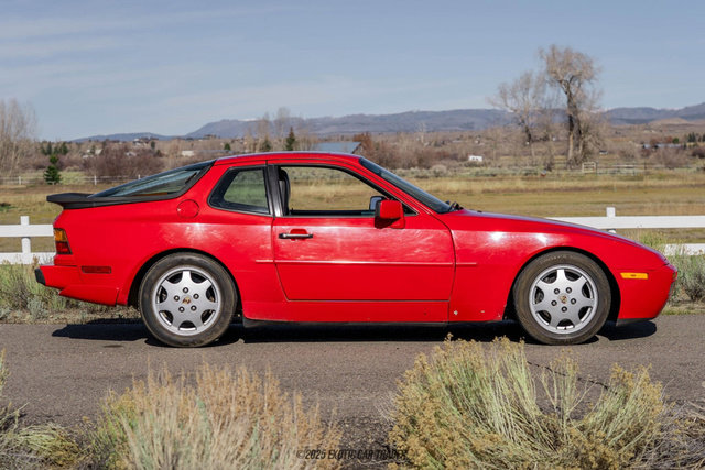 Used 1988 Porsche 944 Turbo image 9
