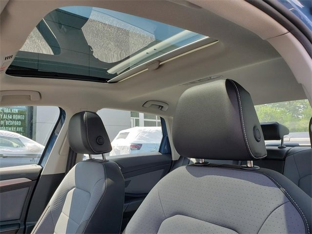 New 2025 Volkswagen Jetta SE image 7