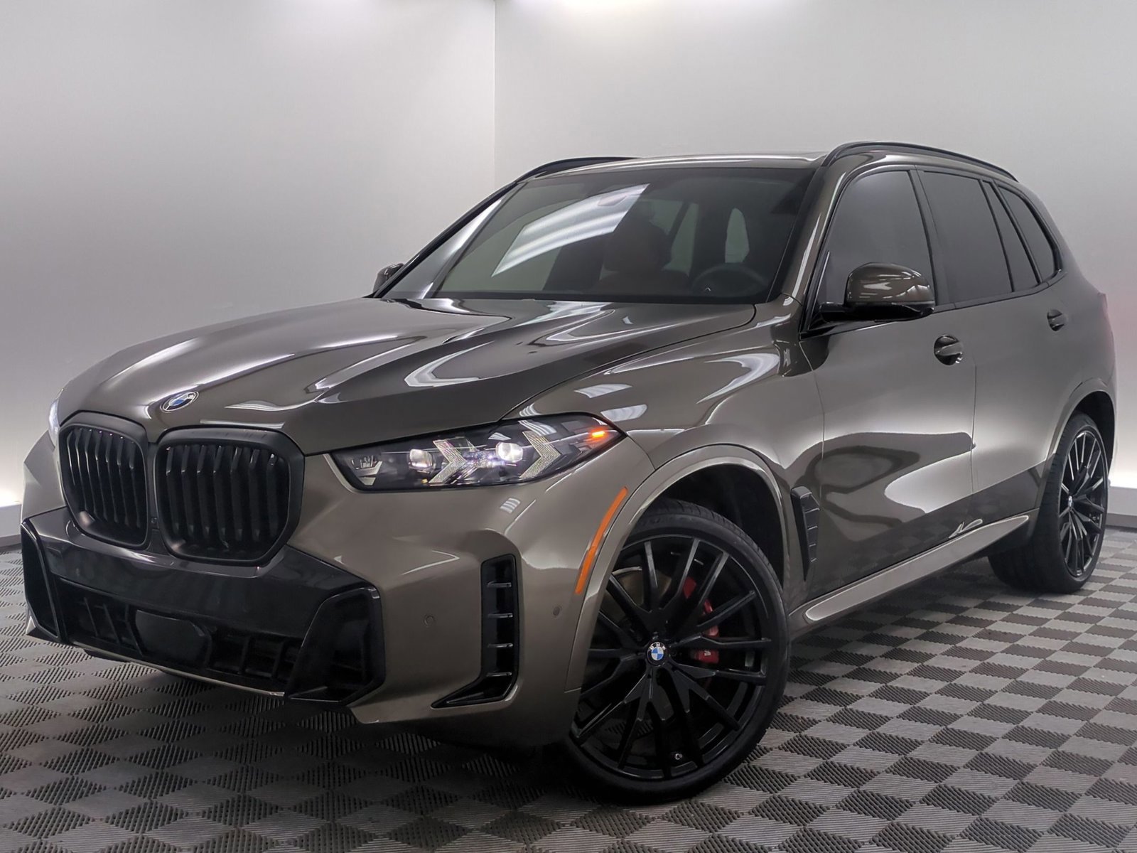 Used 2026 BMW X5 xDrive40i w/ M Sport Package AWD/4WD video 1
