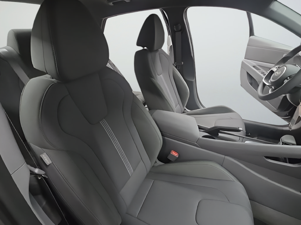 Certified 2026 Hyundai Elantra SE FWD image 26