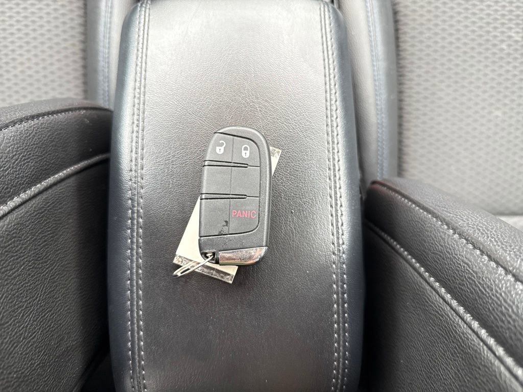 Used 2024 Jeep Compass Latitude image 29