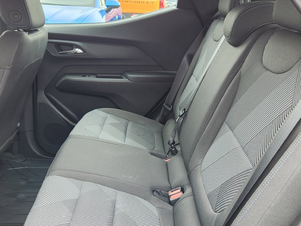 New 2027 Chevrolet Bolt LT w/ Comfort Package FWD image 12