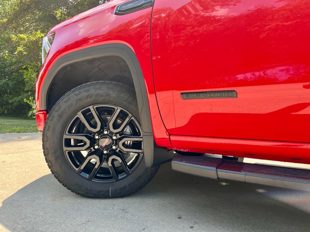 New 2026 GMC Sierra 1500 Elevation w/ LPO, Elevation Black Package image 10