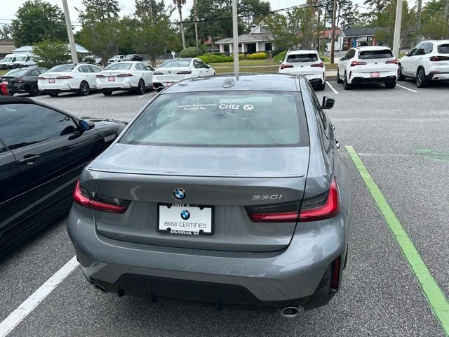 Used 2025 BMW 330i Sedan w/ M Sport Package RWD image 5
