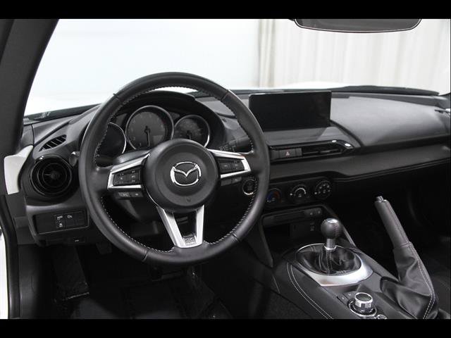 Certified 2024 MAZDA MX-5 Miata Club RWD image 7