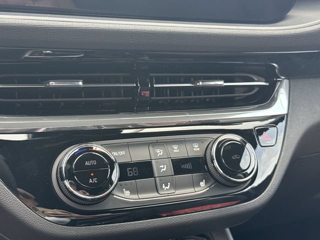 New 2026 Buick Envista Sport Touring FWD image 18