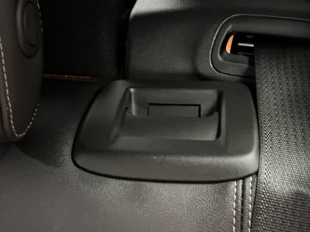 Used 2025 Chevrolet Trax LT FWD image 18