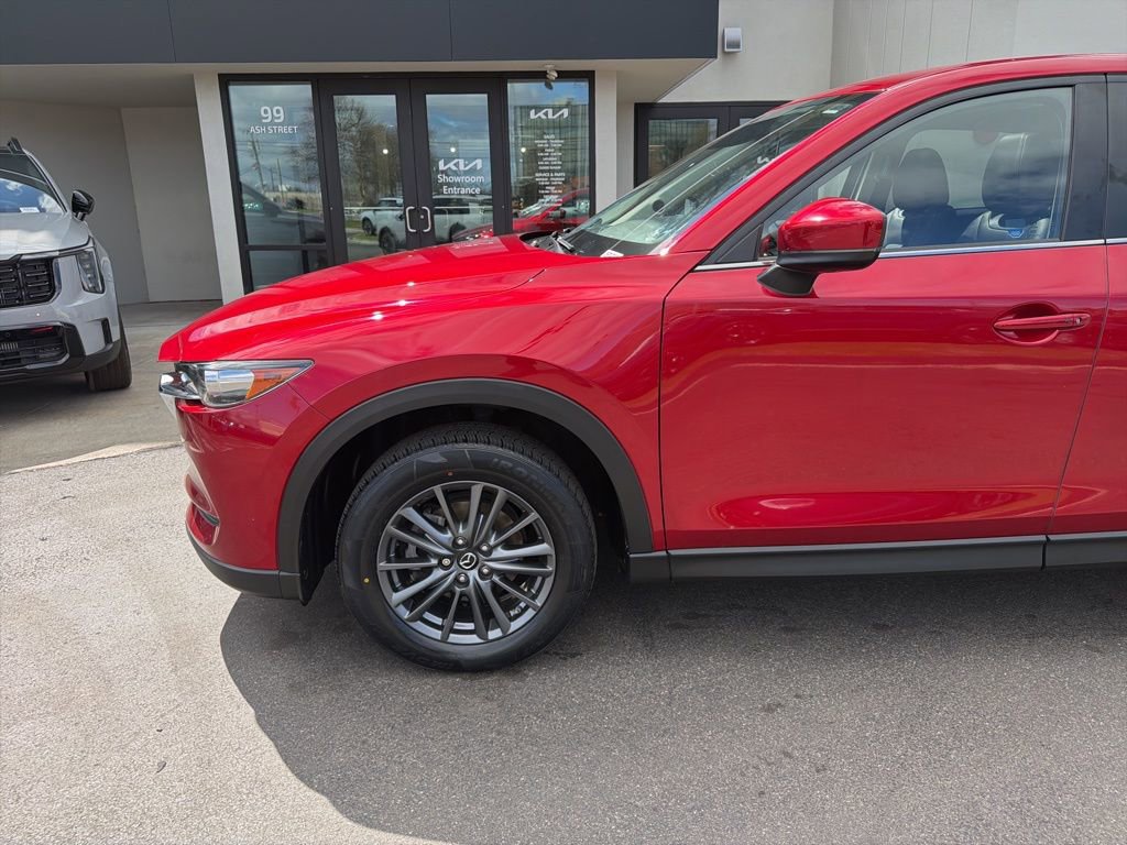 Used 2020 MAZDA CX-5 Touring image 10