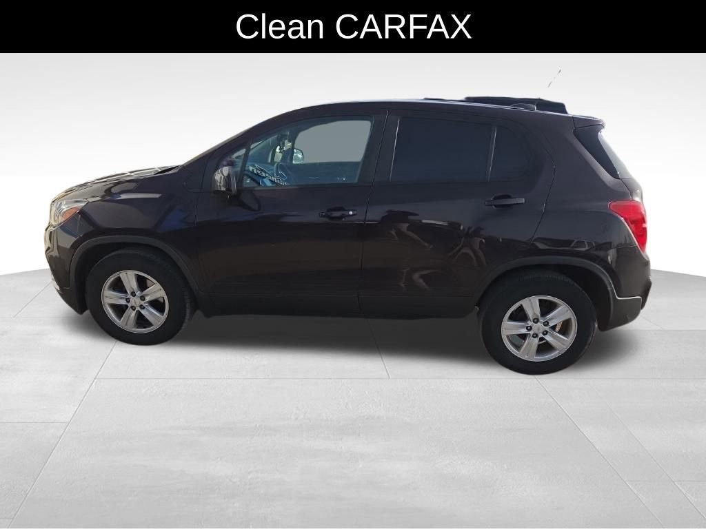 Used 2021 Chevrolet Trax LS w/ Tint and Cruise Package image 5