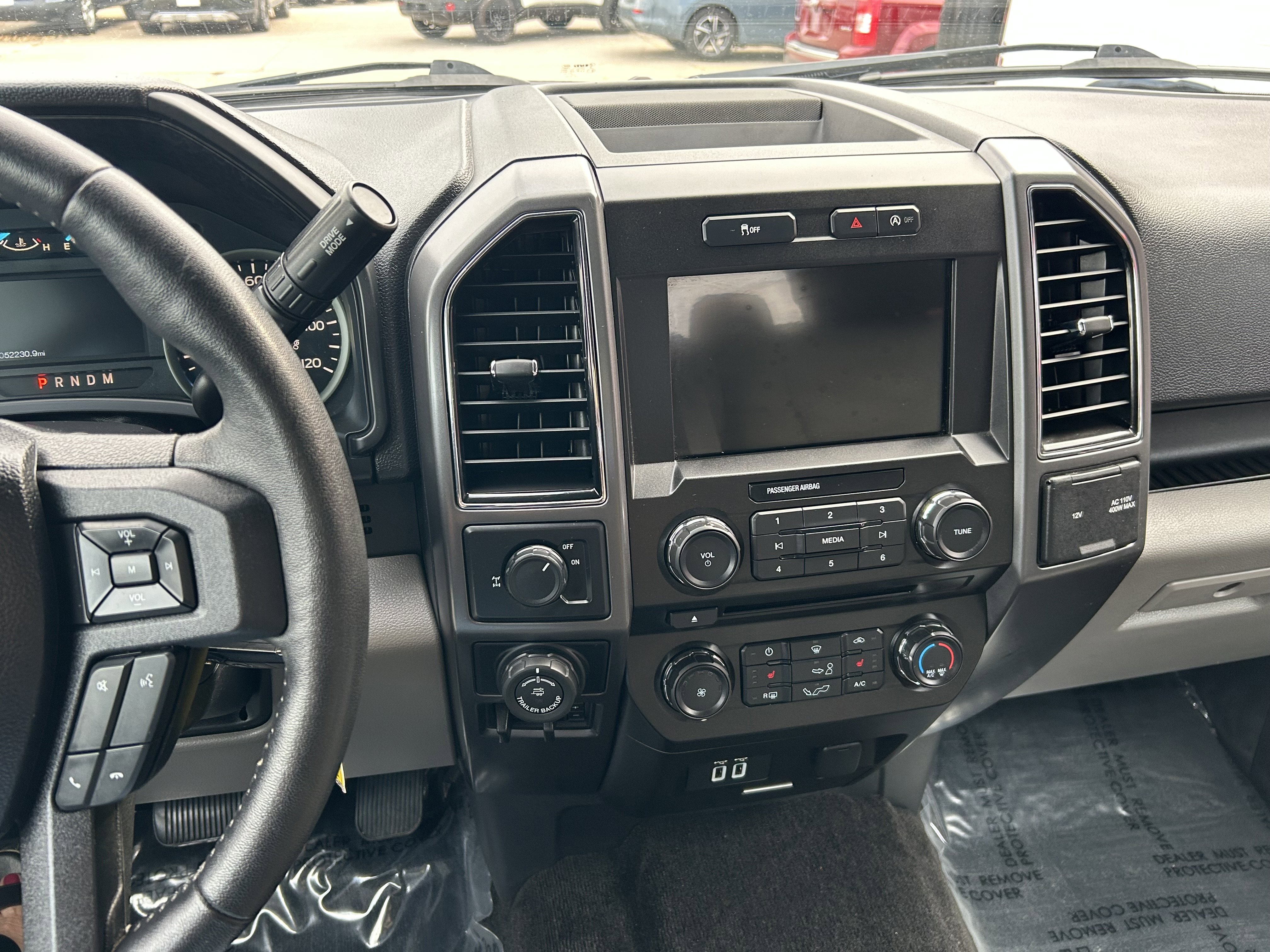 Used 2018 Ford F150 XLT w/ Equipment Group 302A Luxury image 9
