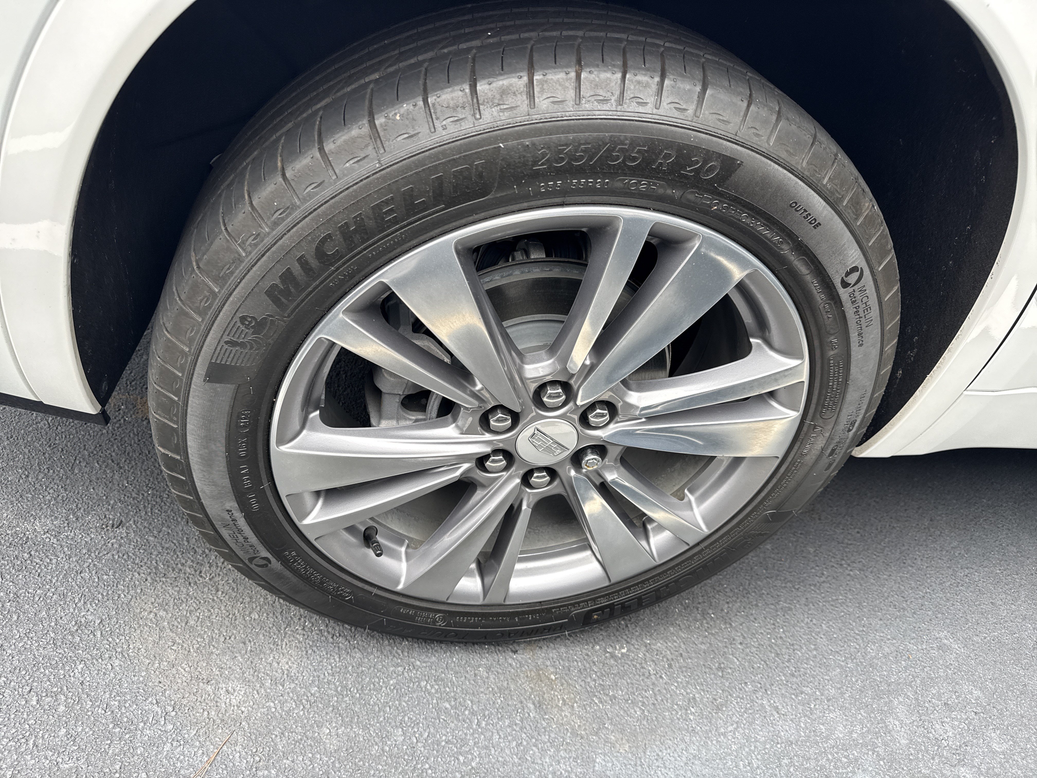 Used 2025 Cadillac XT6 Premium Luxury w/ Technology Package AWD/4WD image 12