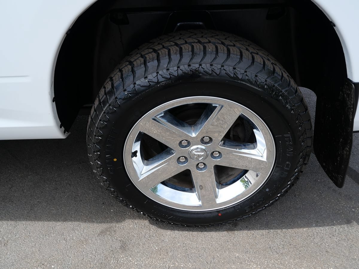 Used 2018 RAM 1500 Express w/ Express Value Package AWD/4WD image 32